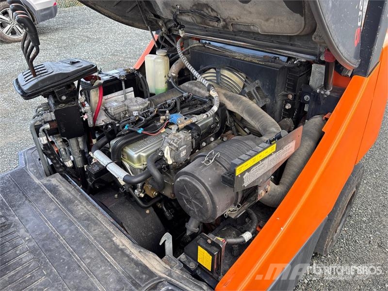 Doosan G35C-5 6450 lb Cushion Tire Forklift Інше