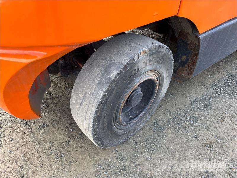 Doosan G35C-5 6450 lb Cushion Tire Forklift Інше