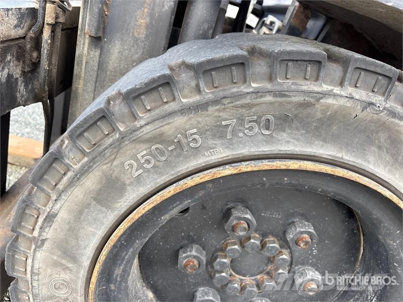 Doosan G35C-5 6450 lb Cushion Tire Forklift Інше