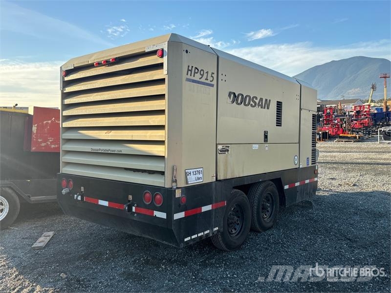 Doosan HP915WCU-T4F Mobile 146 L Air Compressor Compressori