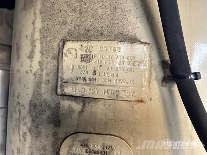 Doosan HP915WCU-T4F Mobile 146 L Air Compressor Compressori