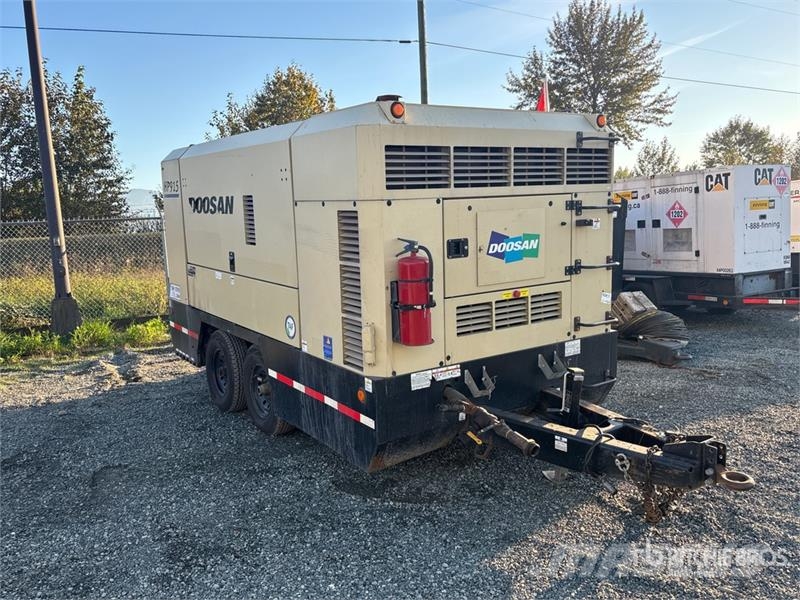Doosan HP915WCU-T4F Mobile 146 L Air Compressor Compressori