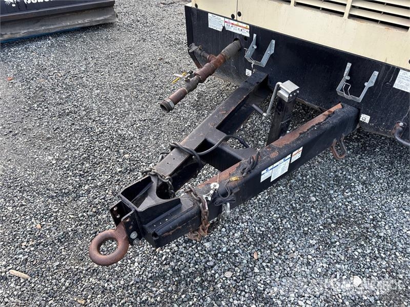 Doosan HP915WCU-T4F Mobile 146 L Air Compressor Compressori