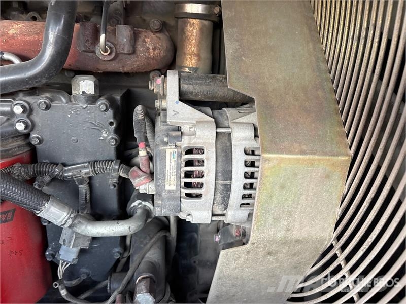 Doosan HP915WCU-T4F Mobile 146 L Air Compressor Compressori