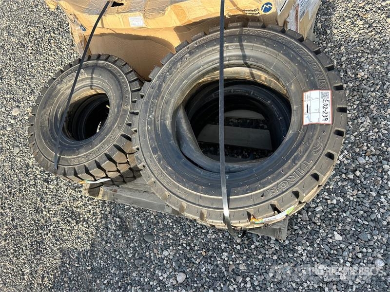 Doosan of (4) Doosan 6.50-10 2X 8.15-15X2 Tires (Unused) Gume, točkovi i felne