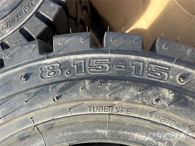 Doosan of (4) Doosan 6.50-10 2X 8.15-15X2 Tires (Unused) Gume, točkovi i felne