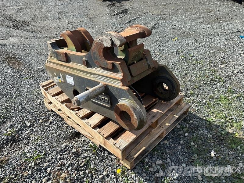 Doosan Quick Coupler موصلات سريعة