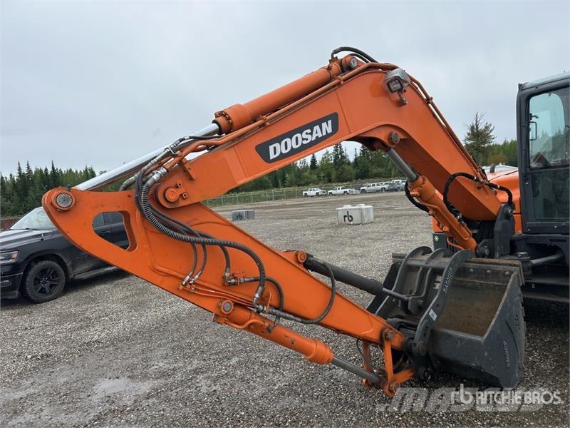 Doosan Tracked Excavator Roomikekskavaatorid