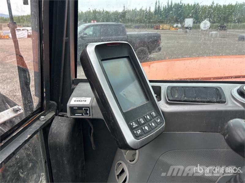 Doosan Tracked Excavator Roomikekskavaatorid