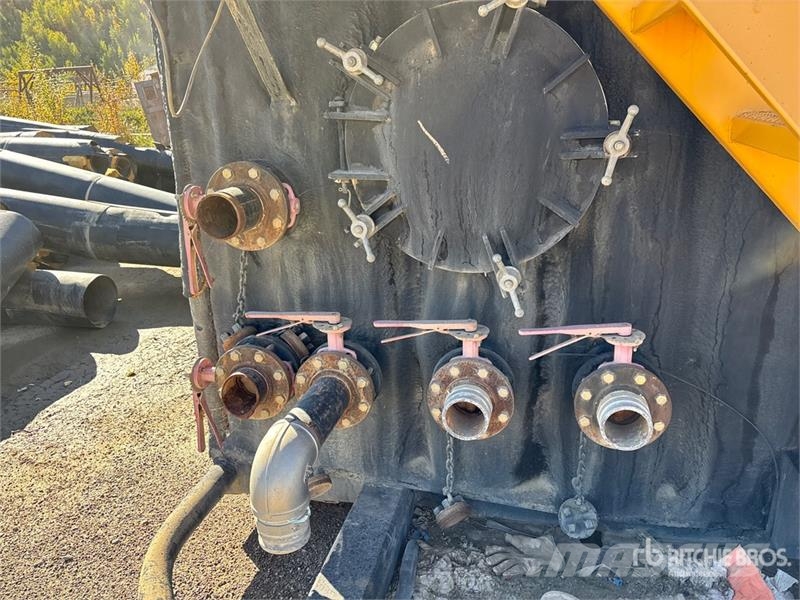 Dragon 500 bbl Trailer Mounted Steel Storage Insulated Ta Fuel and additive tanks