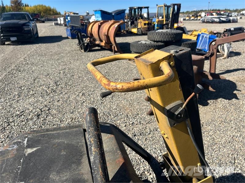 Dynapac Vibratory Plate Compactor (Inoperable) Vibrationsgeräte
