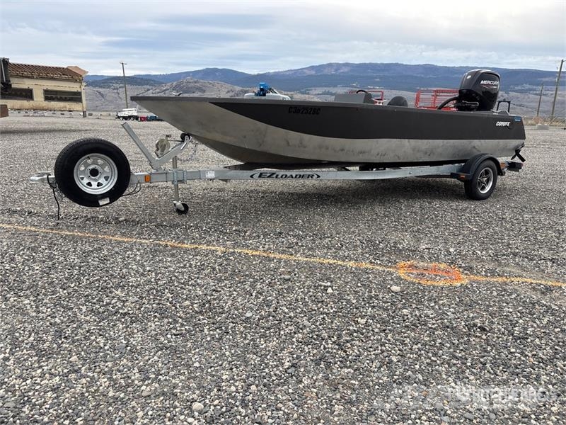 EZ Loader 19 ft S/A Boat Trailer معدات البناء - غير ذلك