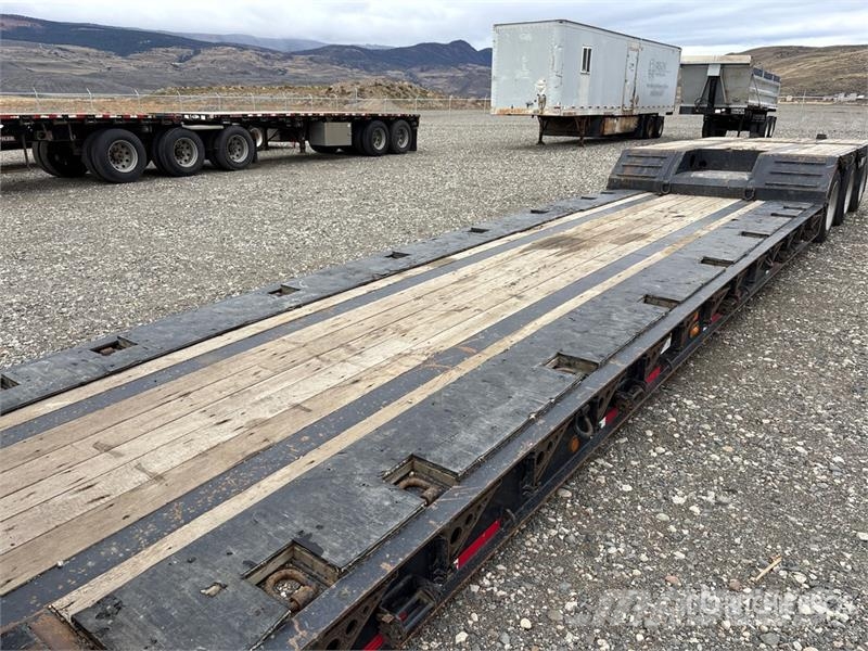 Fontaine X20 Renegade 40 ton T/A Removable Gooseneck Lowboy Tieflader