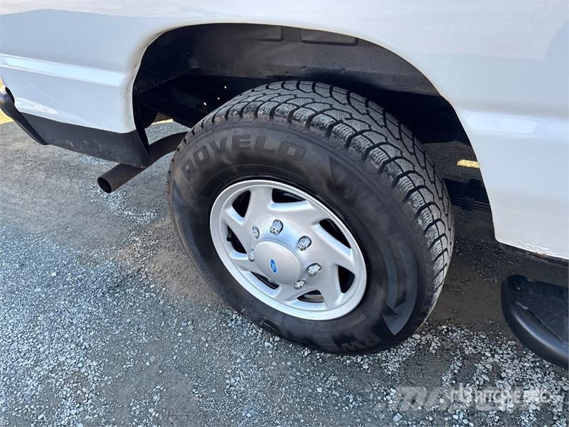 Ford E-250 Furgone chiuso