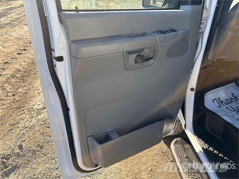 Ford E-250 Furgone chiuso