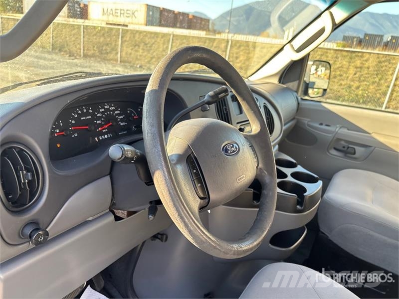 Ford E-250 Furgone chiuso