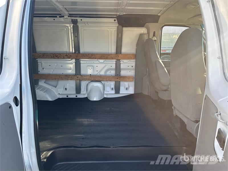 Ford E-250 Furgone chiuso