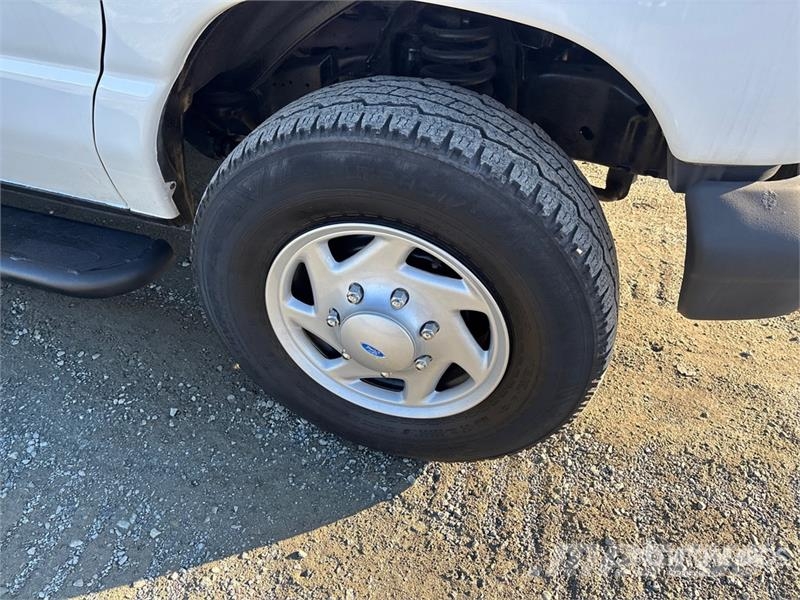 Ford E-250 Furgone chiuso