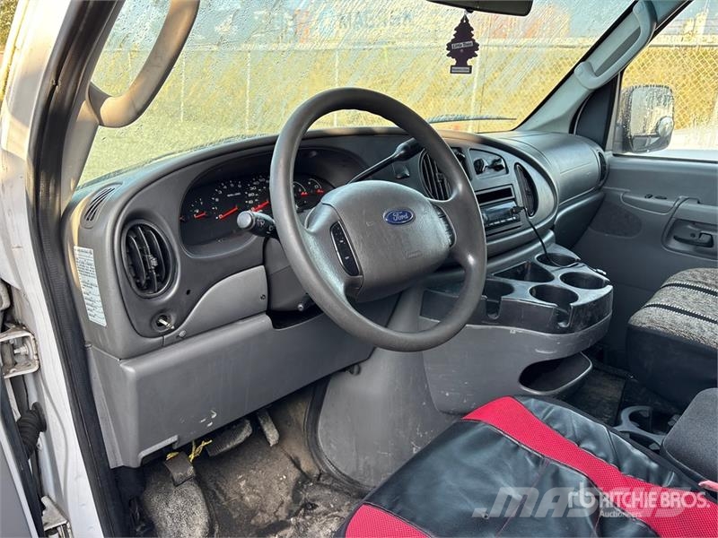 Ford E-250 Gesloten bedrijfswagens