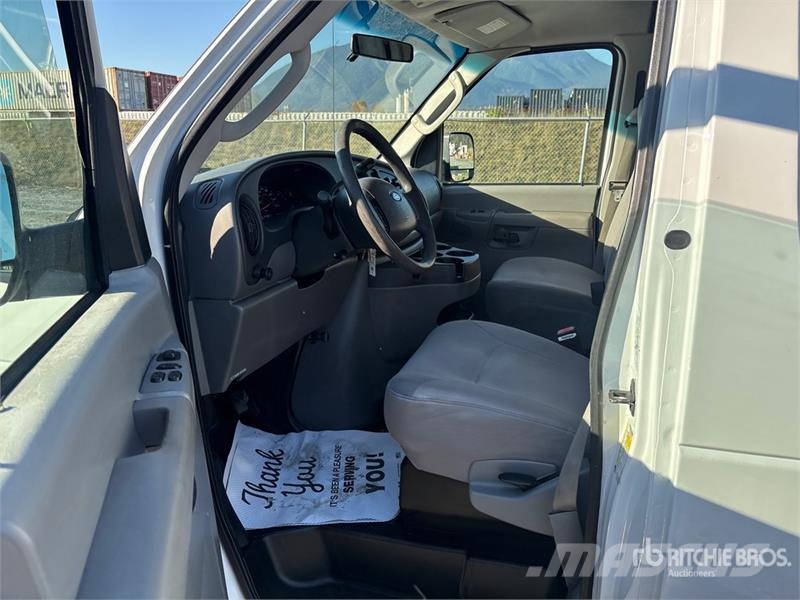 Ford E-250 Furgone chiuso