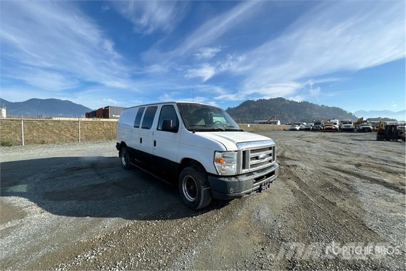 Ford E-250 Gesloten bedrijfswagens