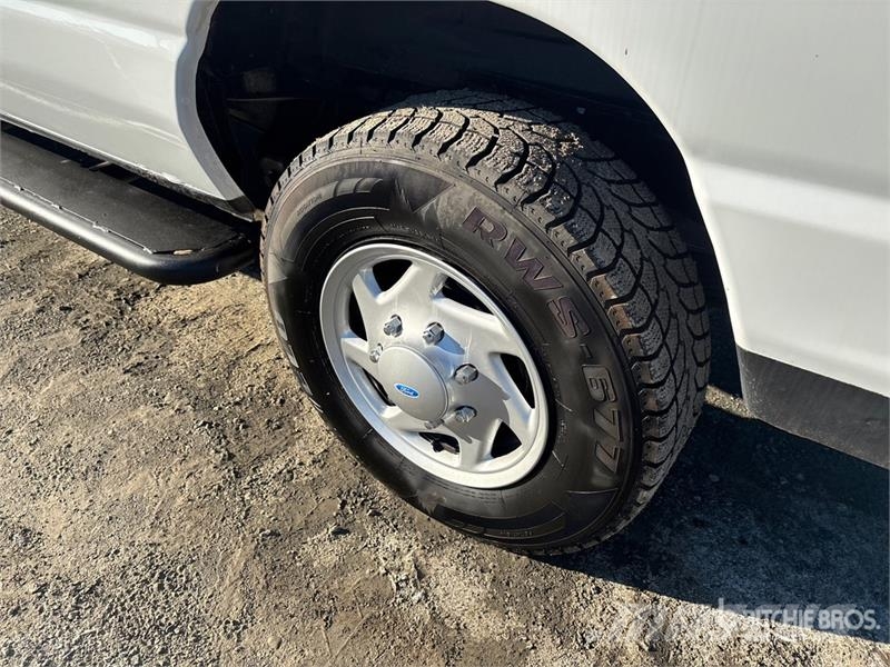 Ford E-250 Furgone chiuso
