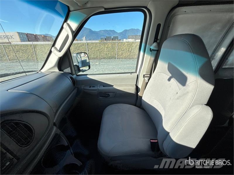 Ford E-250 Furgone chiuso