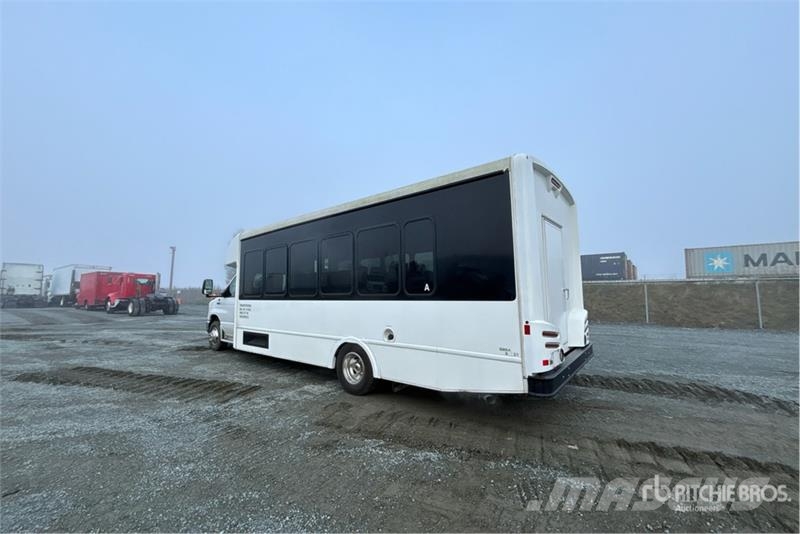 Ford E-450 4x2 24-Seat Transit Bus 迷你巴士