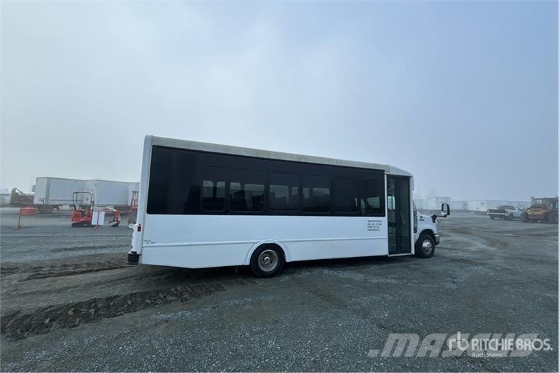 Ford E-450 4x2 24-Seat Transit Bus 迷你巴士