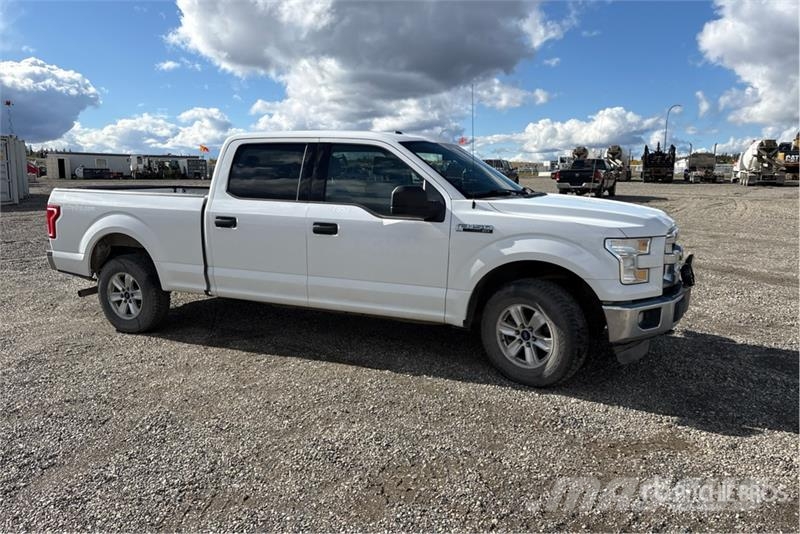 Ford F-150 4x4 Crew Cab Pickup Otros