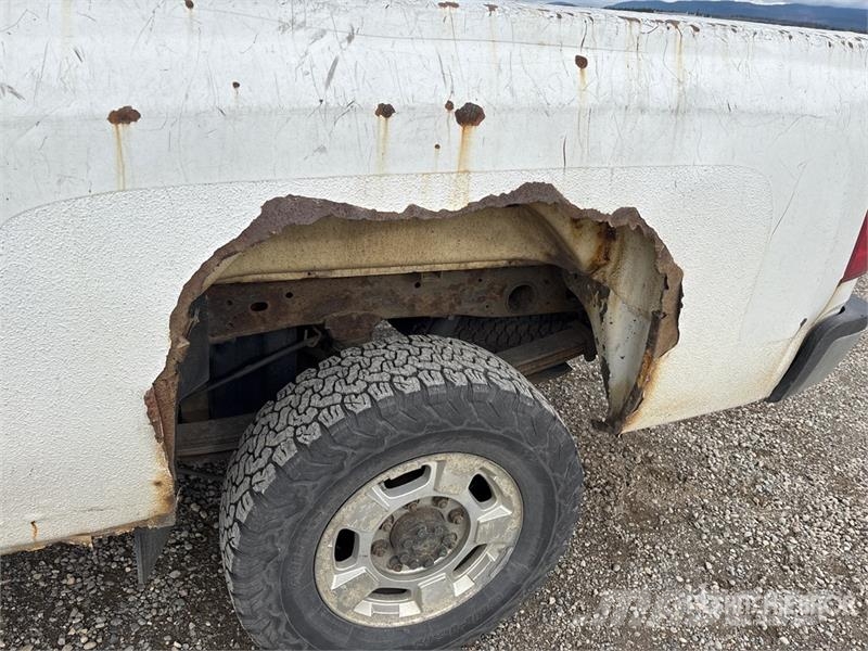 Ford F-150 4x4 Crew Cab Pickup Drugi