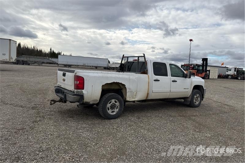 Ford F-150 4x4 Crew Cab Pickup Drugi