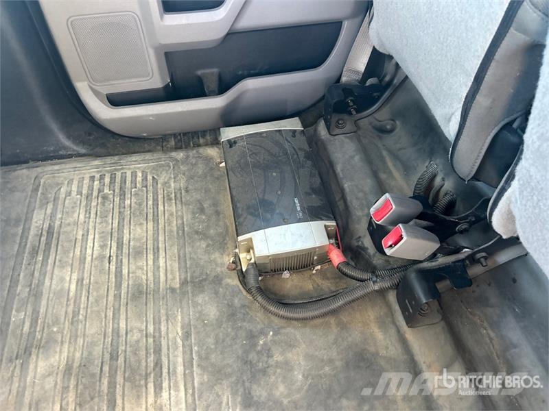 Ford F-150 4x4 Crew Cab Pickup أخرى