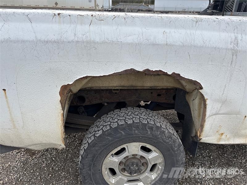 Ford F-150 4x4 Crew Cab Pickup Drugi