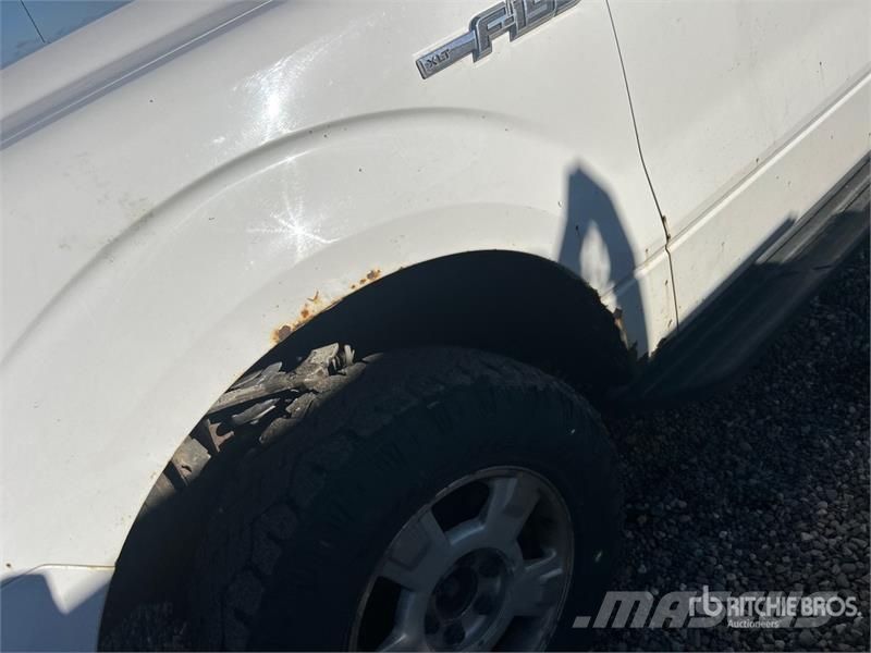 Ford F-150 4x4 Crew Cab Pickup Furgoni altro