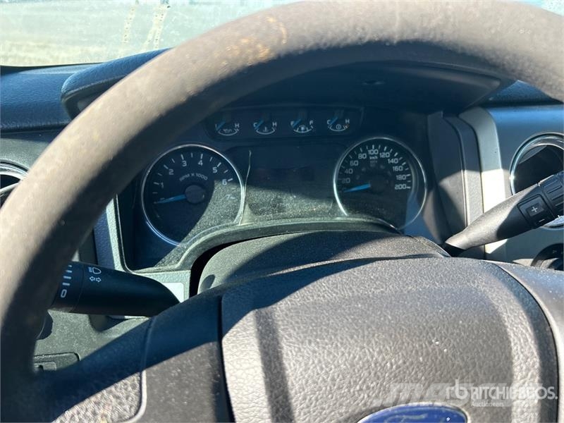 Ford F-150 4x4 Crew Cab Pickup Furgoni altro