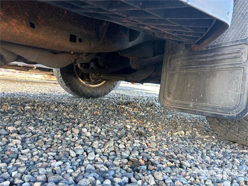 Ford F-150 4x4 Crew Cab Pickup Furgoni altro
