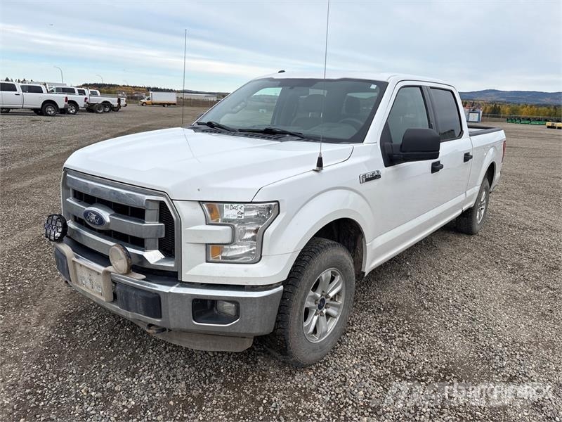 Ford F-150 4x4 Crew Cab Pickup Egyéb