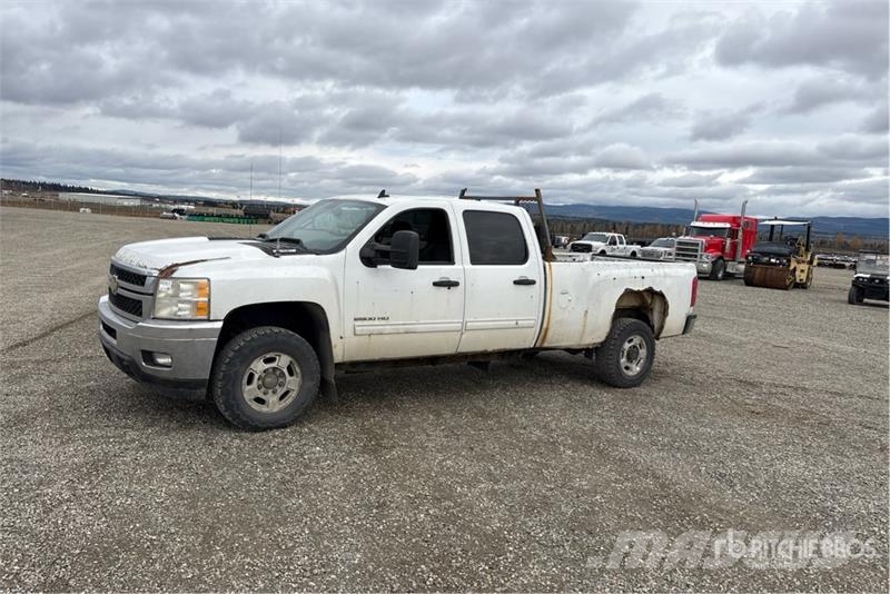 Ford F-150 4x4 Crew Cab Pickup Drugi