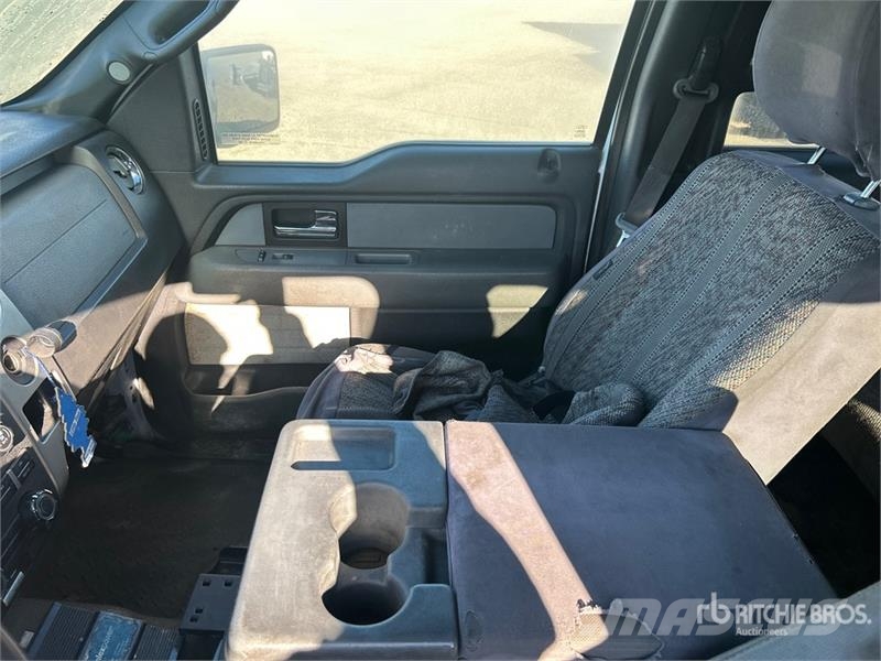 Ford F-150 4x4 Crew Cab Pickup Furgoni altro