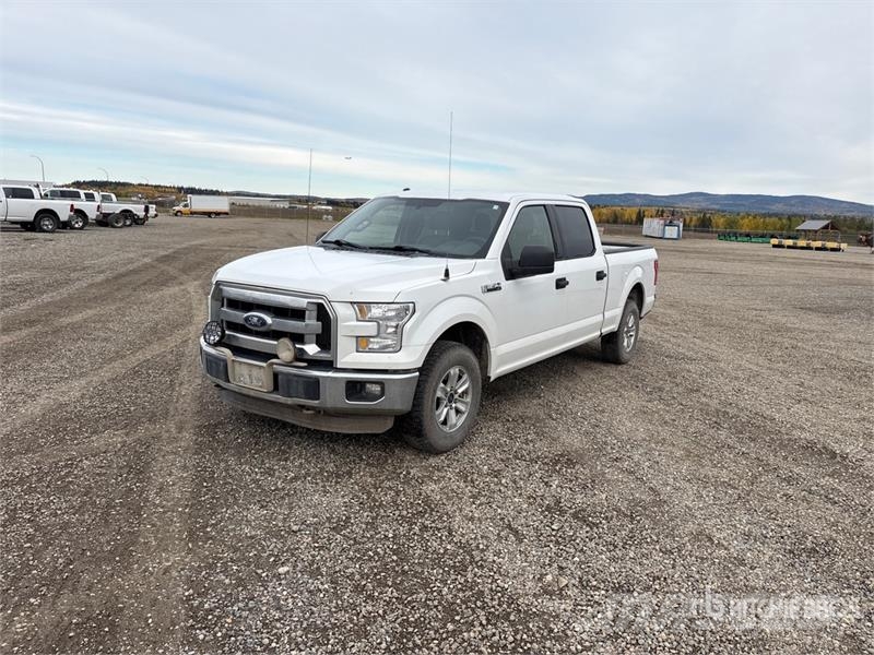Ford F-150 4x4 Crew Cab Pickup Egyéb