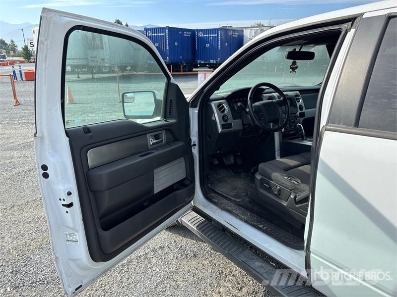 Ford F-150 FX4 4x4 Extended Cab Pickup 其他