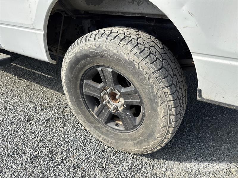 Ford F-150 FX4 4x4 Extended Cab Pickup 其他