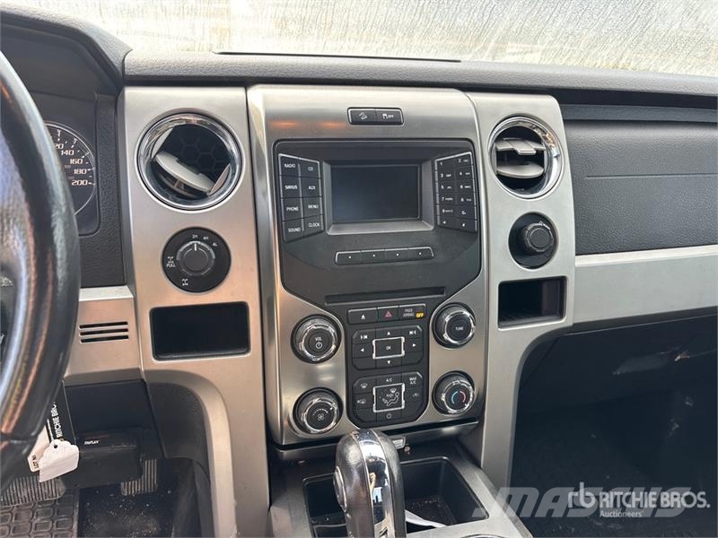 Ford F-150 FX4 4x4 Extended Cab Pickup 其他