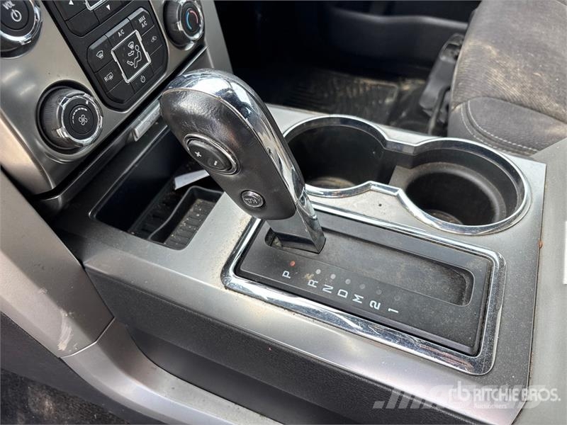 Ford F-150 FX4 4x4 Extended Cab Pickup 其他