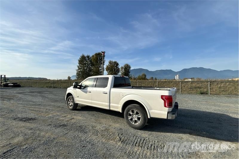 Ford F-150 King Ranch 4x4 Crew Cab Pickup Muu