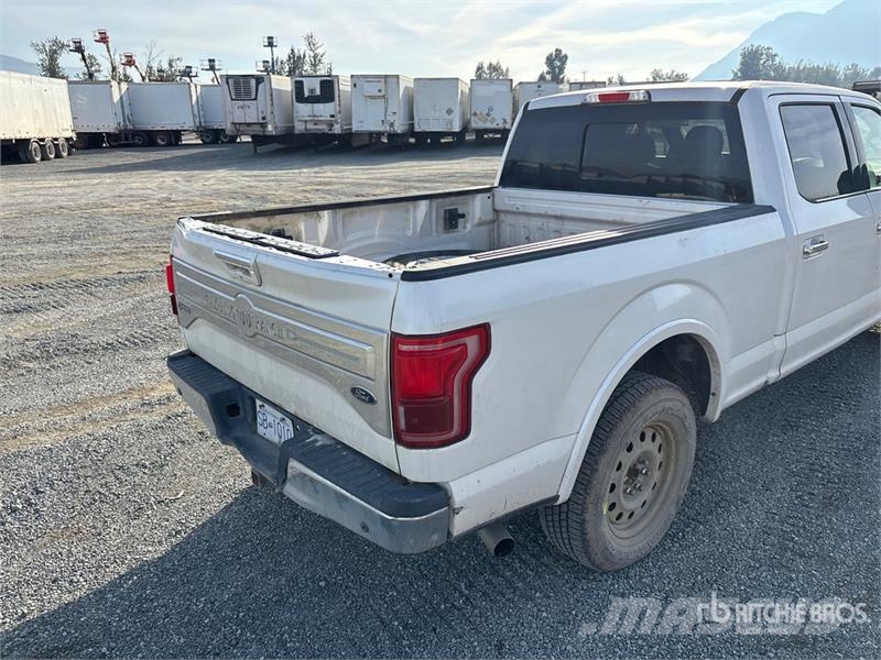 Ford F-150 King Ranch 4x4 Crew Cab Pickup Muu