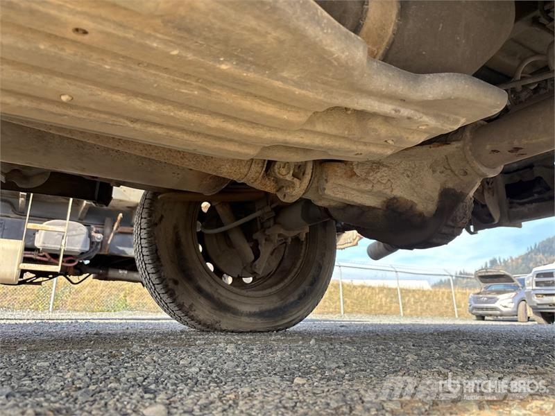 Ford F-150 King Ranch 4x4 Crew Cab Pickup Muu