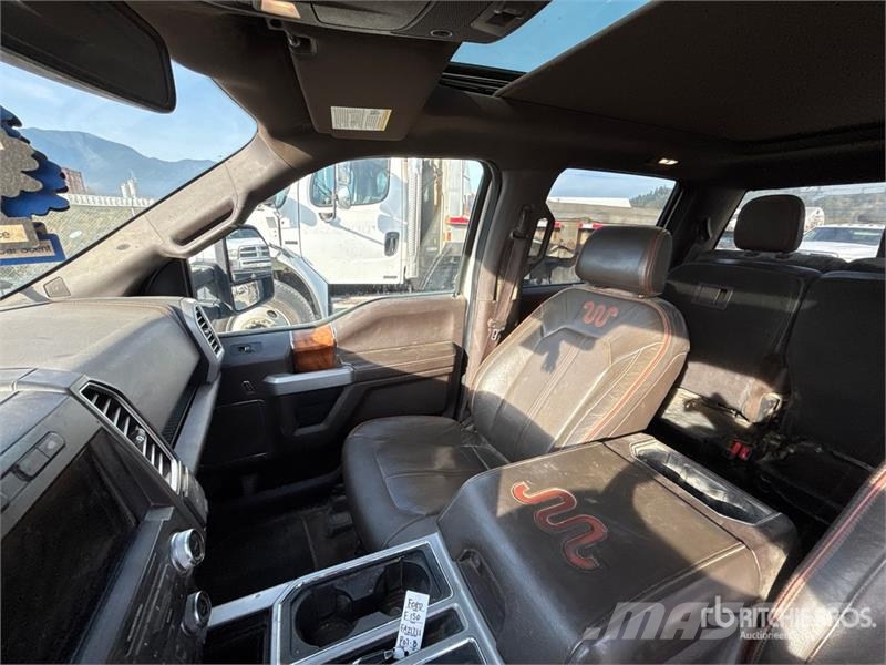 Ford F-150 King Ranch 4x4 Crew Cab Pickup Muu