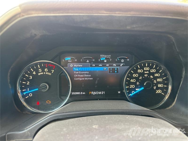 Ford F-150 King Ranch 4x4 Crew Cab Pickup Muu